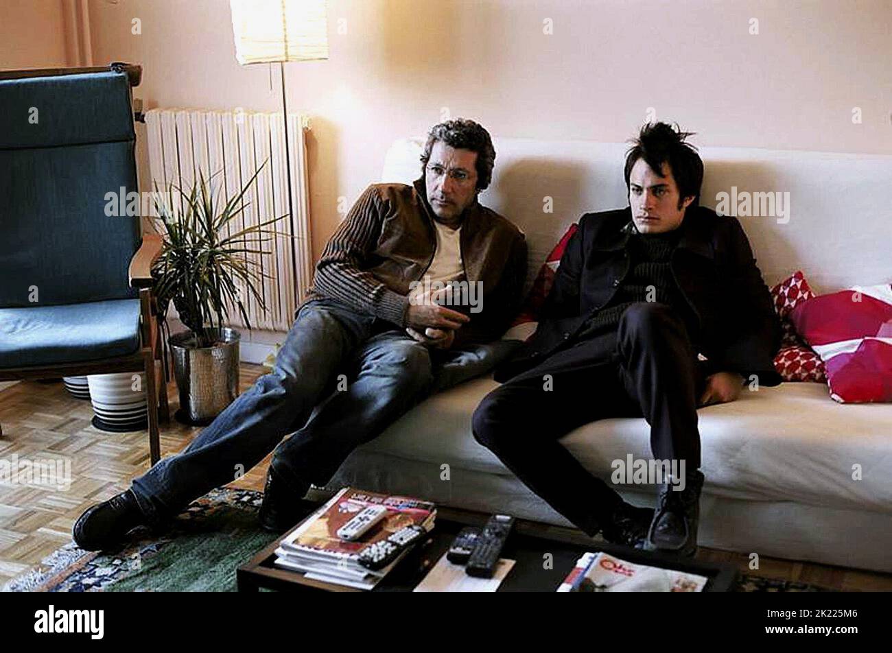 ALAIN CHABAT, Gael Garcia Bernal, LA SCIENCE DES RÊVES, 2006 Banque D'Images