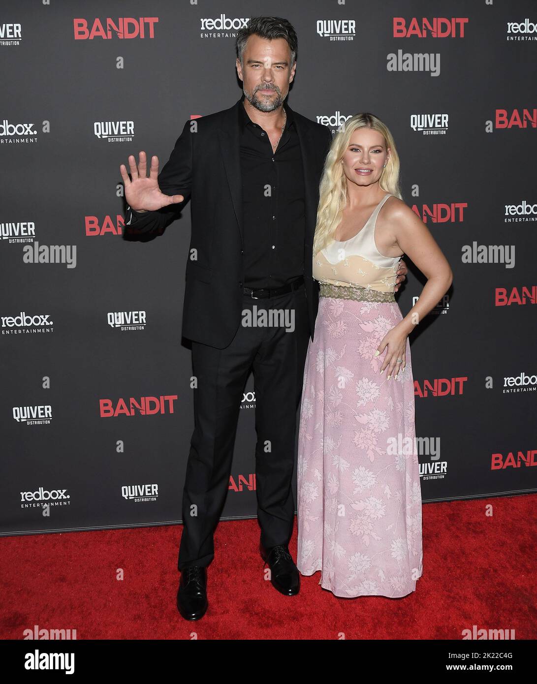 Los Angeles, États-Unis. 21st septembre 2022. (G-D) Josh Duhamel et Elisha Cuthbert à la première mondiale BANDIT tenue à l'or harmonie à Los Angeles, CA le mercredi, ?21 septembre 2022. (Photo par Sthanlee B. Mirador/Sipa USA) crédit: SIPA USA/Alay Live News Banque D'Images