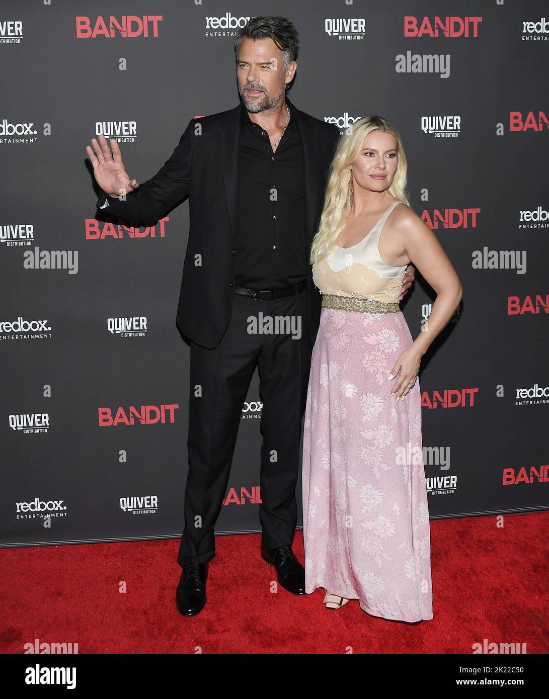 Los Angeles, États-Unis. 21st septembre 2022. (G-D) Josh Duhamel et Elisha Cuthbert à la première mondiale BANDIT tenue à l'or harmonie à Los Angeles, CA le mercredi, ?21 septembre 2022. (Photo par Sthanlee B. Mirador/Sipa USA) crédit: SIPA USA/Alay Live News Banque D'Images