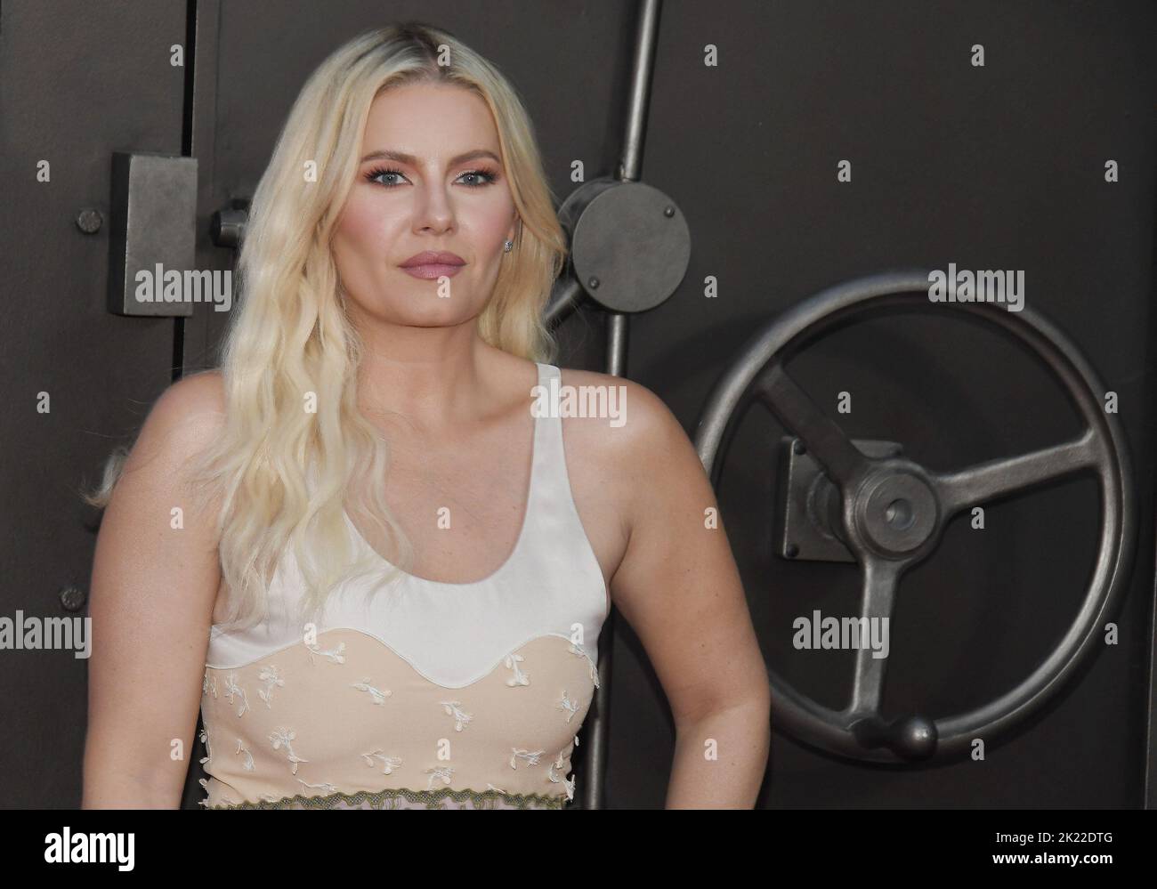 Los Angeles, États-Unis. 21st septembre 2022. Elisha Cuthbert arrive à la première mondiale BANDIT tenue à l'or harmonie à Los Angeles, CA, mercredi, ?21 septembre 2022. (Photo par Sthanlee B. Mirador/Sipa USA) crédit: SIPA USA/Alay Live News Banque D'Images