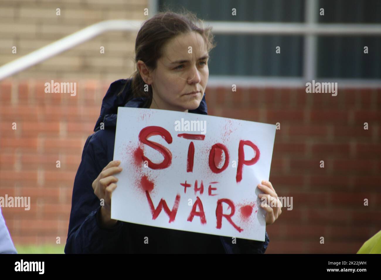 Sydney, Australie. 22nd septembre 2022. L'Alliance Svoboda a organisé une manifestation à laquelle ont assisté à la fois les Ukrainiens et les Russes qui sont contre le régime de Poutine après que Poutine ait annoncé la mobilisation de 300 000 soldats et fait des menaces nucléaires aux pays alliés à l'Ukraine. Credit: Richard Milnes/Alamy Live News Banque D'Images