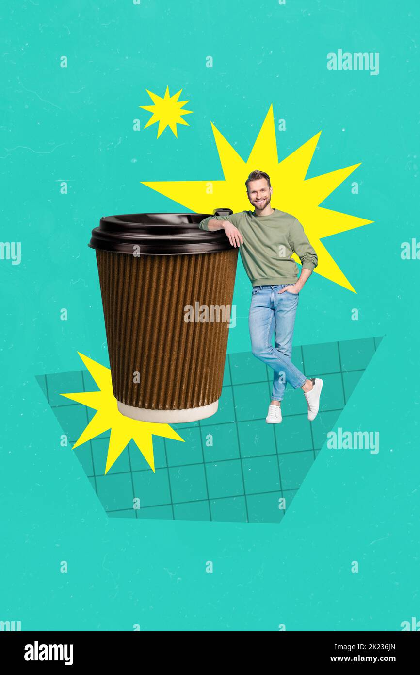Image de collage vertical de type gai énorme tasse de café en plastique isolée sur le dessin de fond créatif Banque D'Images
