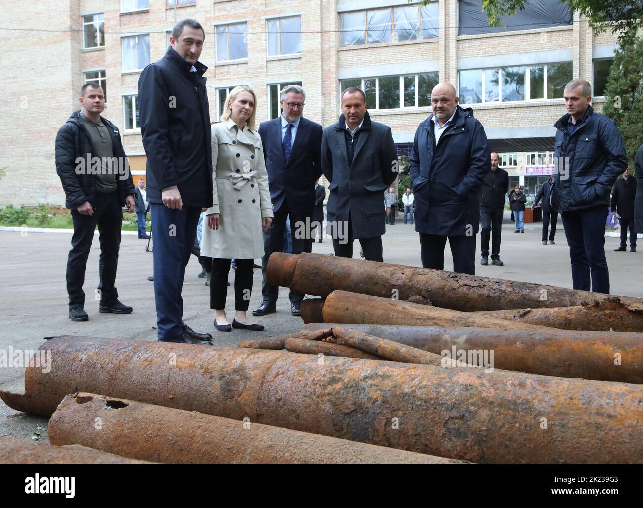 Non exclusif: KIEV, UKRAINE - le 20 SEPTEMBRE 2022 - le ministre ukrainien du développement des communautés et territoires Oleksii Chernyshov, l'ambassadeur Extr Banque D'Images