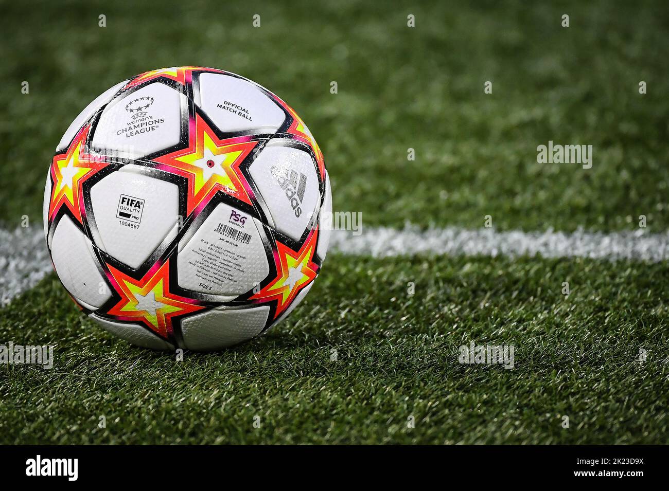 Illustration du match des Adidas lors de la Ligue des champions des femmes de l'UEFA, match de football entre Paris Saint-Germain et BK Hacken sur 21 septembre 2022 au stade Jean Bouin à Paris, France - photo: Matthieu Mirville/DPPI/LiveMedia Banque D'Images