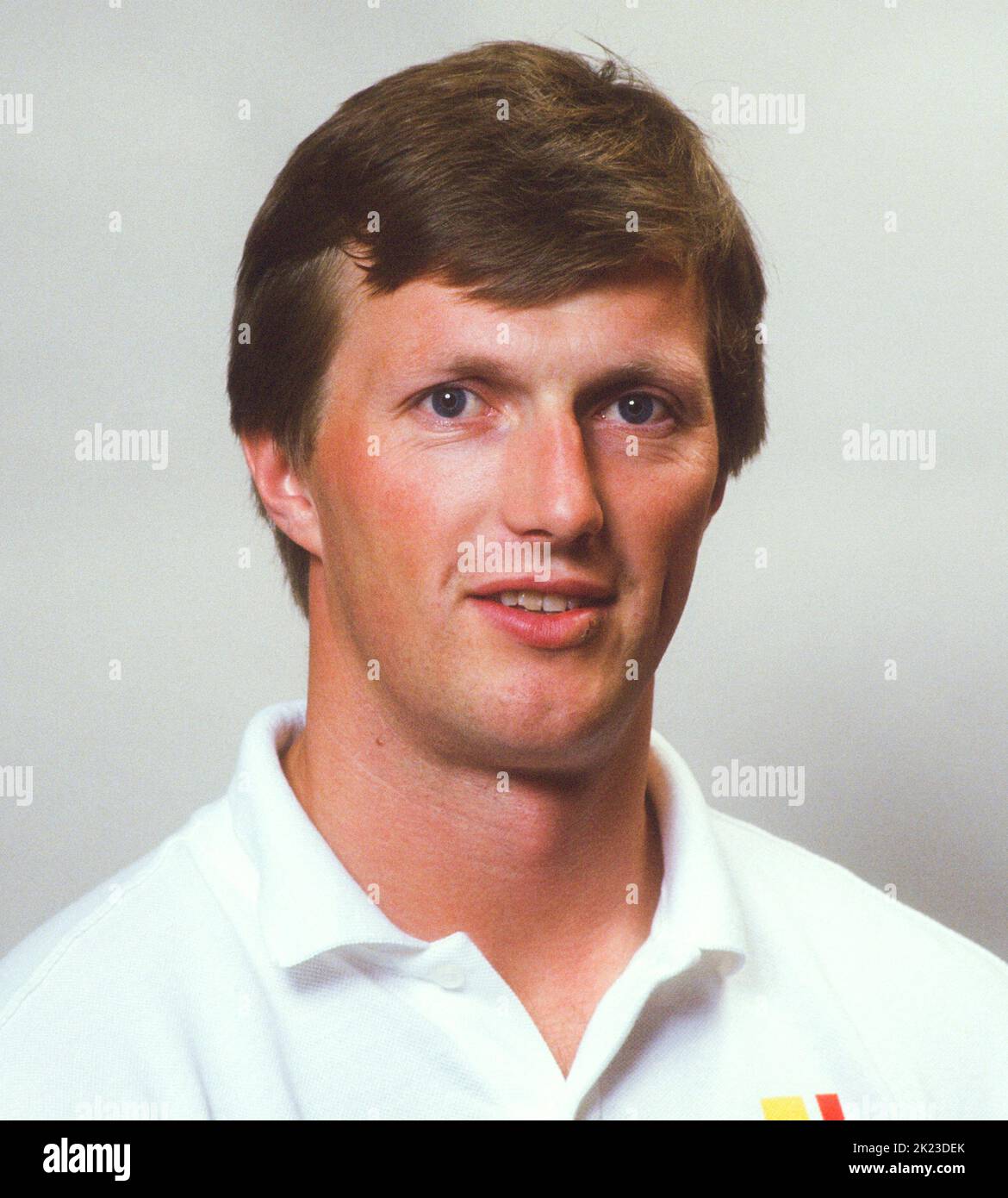 L'athlète suédois KENTH ELDEBRINK dans la course de javelin de mens eventhe a remporté une médaille de bronze aux jeux olympiques d'été de 1984 à Los Angeles Banque D'Images