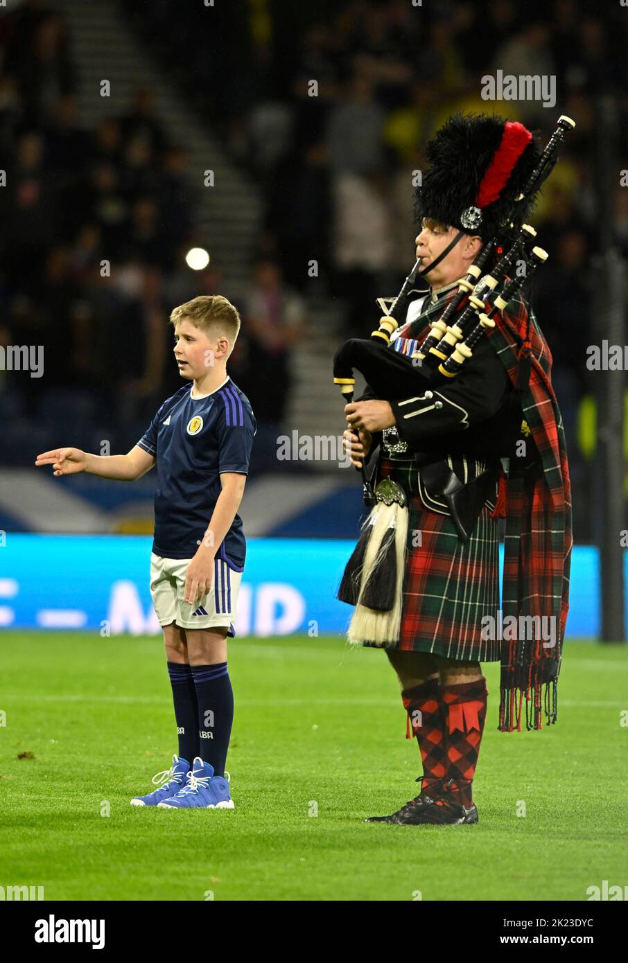 Glasgow, Écosse, 21st septembre 2022. La langue des signes britannique a été utilisée lors de l'hymne national avant le match de l'UEFA Nations League à Hampden Park, Glasgow. Le crédit photo devrait se lire: Neil Hanna / Sportimage Banque D'Images