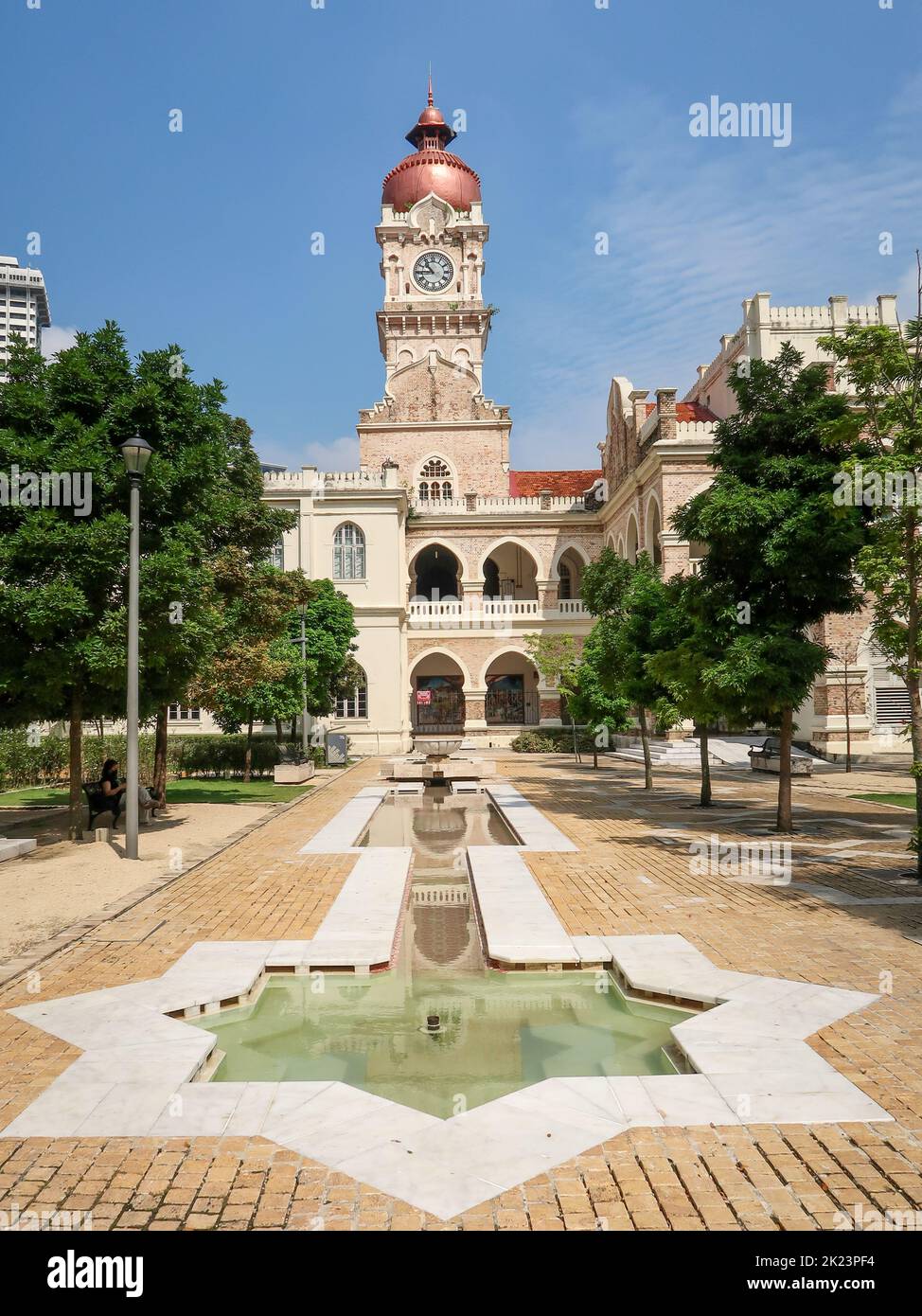 Place Merdeka à Kuala Lumpur avec ciel bleu au soleil Banque D'Images