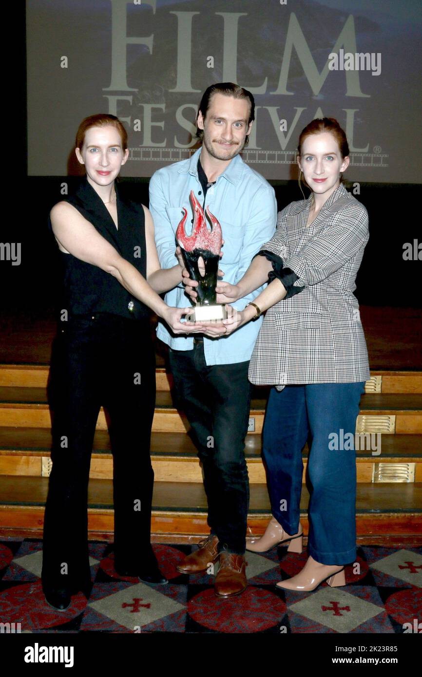 Long Beach, Californie. 21st septembre 2022. Alexis Stier, Austin Lewis, Megan Stier aux arrivées pour le Festival du film de Catalina 2022 - WED, Cathédrale du Rite écossais, long Beach, CA 21 septembre 2022. Crédit : Priscilla Grant/Everett Collection/Alay Live News Banque D'Images