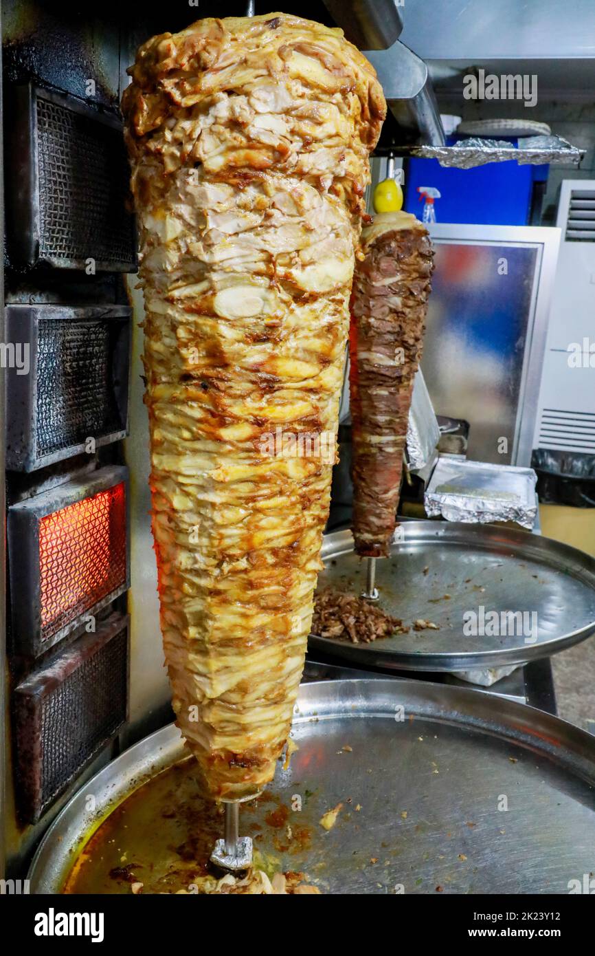 Recette de Shawarma au four de poulet arabe Banque D'Images