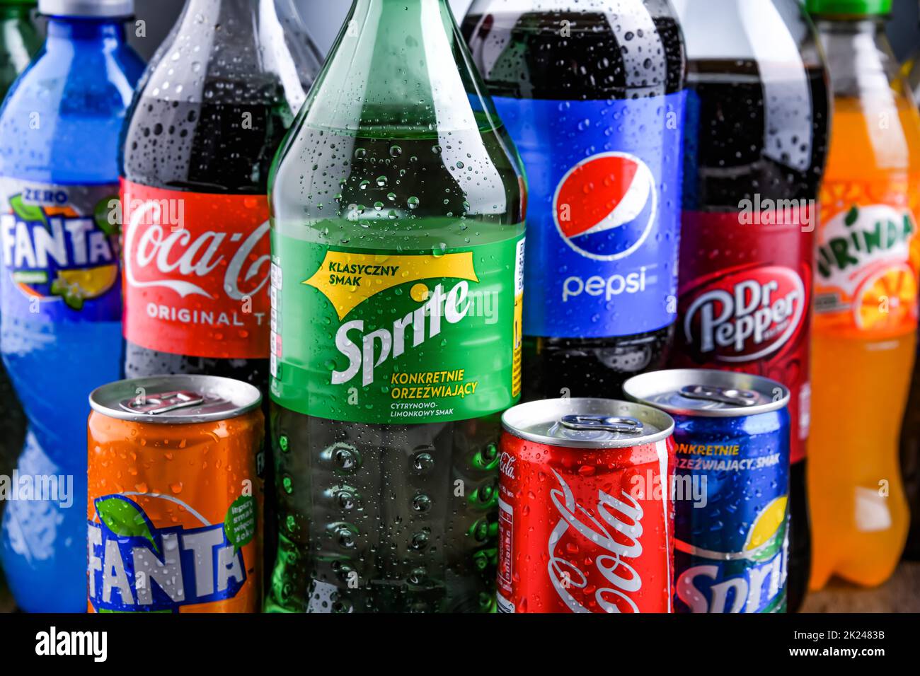 Coca cola sprite coke fanta et eau Banque de photographies et d’images à haute résolution Alamy