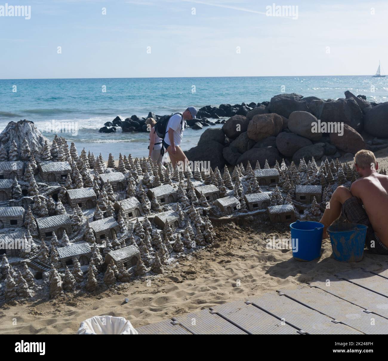 CRAN CANARIA, MELONERAS - 13 NOVEMBRE 2019 : Village de Noël de sable sur la plage de Cran Canaria à Meloneras Banque D'Images