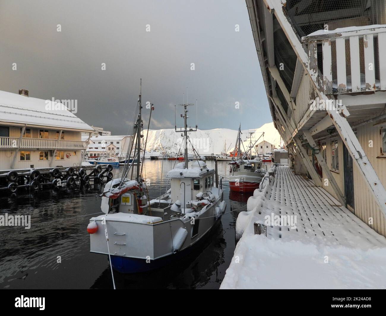 Honningsvag est la ville la plus au nord de la Norvège continentale.Il est situé dans la municipalité de Nordkapp dans le comté de Troms og Finnmark. Banque D'Images