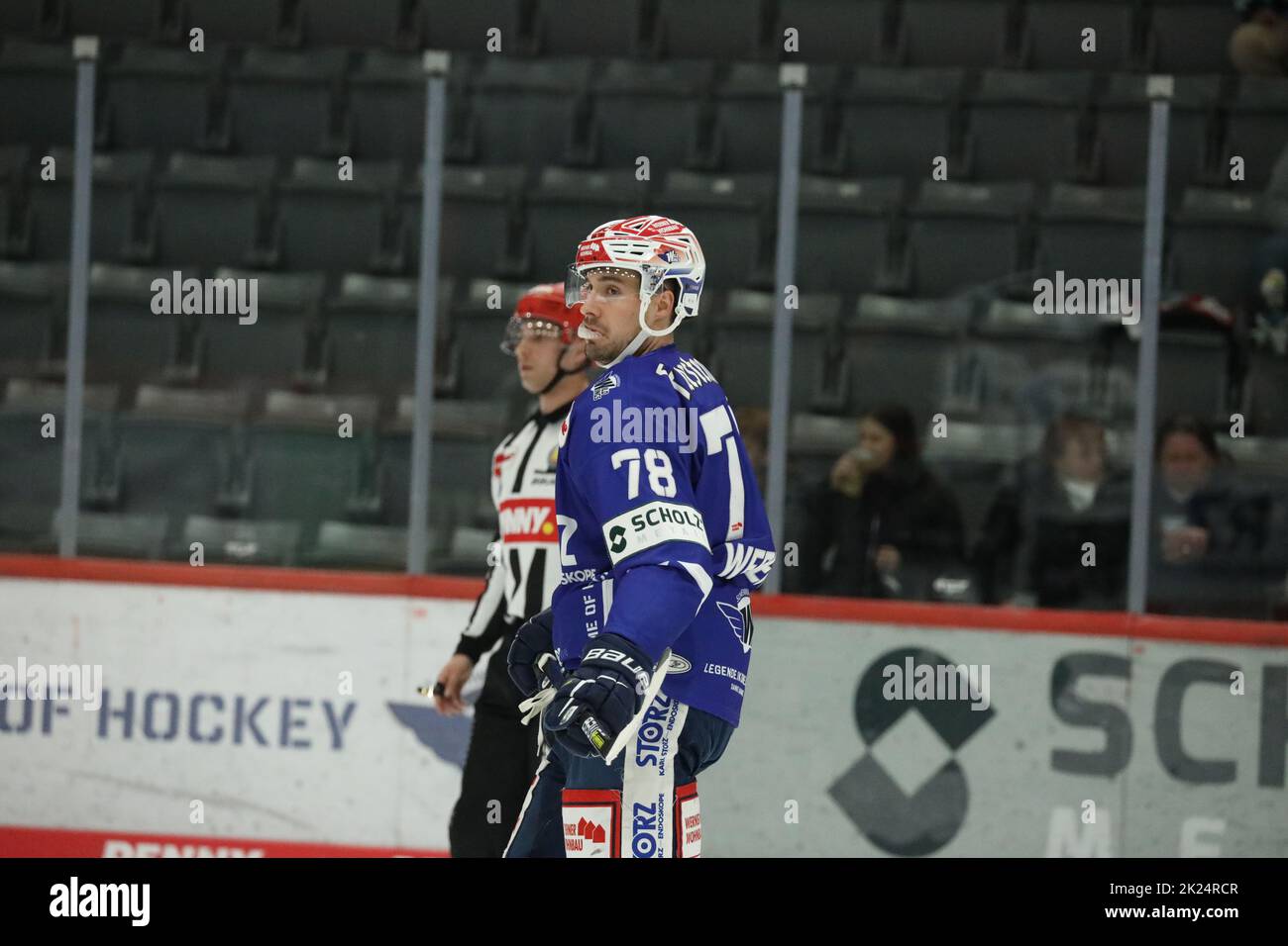 Will Weber (SERC Wild Wings) beim Spiel der DEL, 43. Sptg.: SERC Wild Wings vs ERC Panther Ingolstadt Banque D'Images