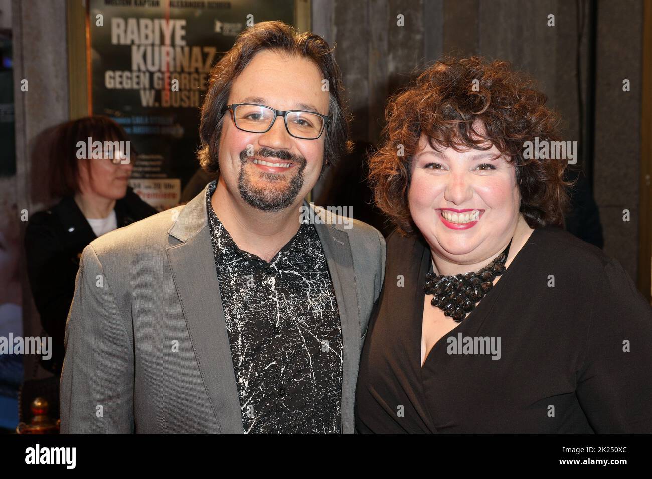 Daniel Holl, Meltem Kaptan, première Rabiyte Kurnaz gegen George W. Bush, Kino Lichtburg, Essen, 12.04.2022 Banque D'Images Daniel Holl, Meltem Kaptan, première Rabiyte Kurnaz gegen George W. Bush, Kino Lichtburg, Essen, 12.04.2022 Banque D'Images