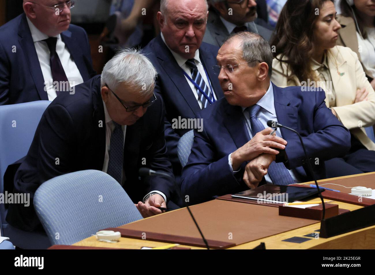 Le ministre russe des Affaires étrangères, Sergei Lavrov, assiste à une réunion de haut niveau du Conseil de sécurité des Nations Unies sur la situation dans le contexte de l'invasion de l'Ukraine par la Russie, lors de la session de 77th de l'Assemblée générale des Nations Unies au siège de l'ONU à New York, États-Unis, 22 septembre 2022. REUTERS/Brendan McDermid Banque D'Images