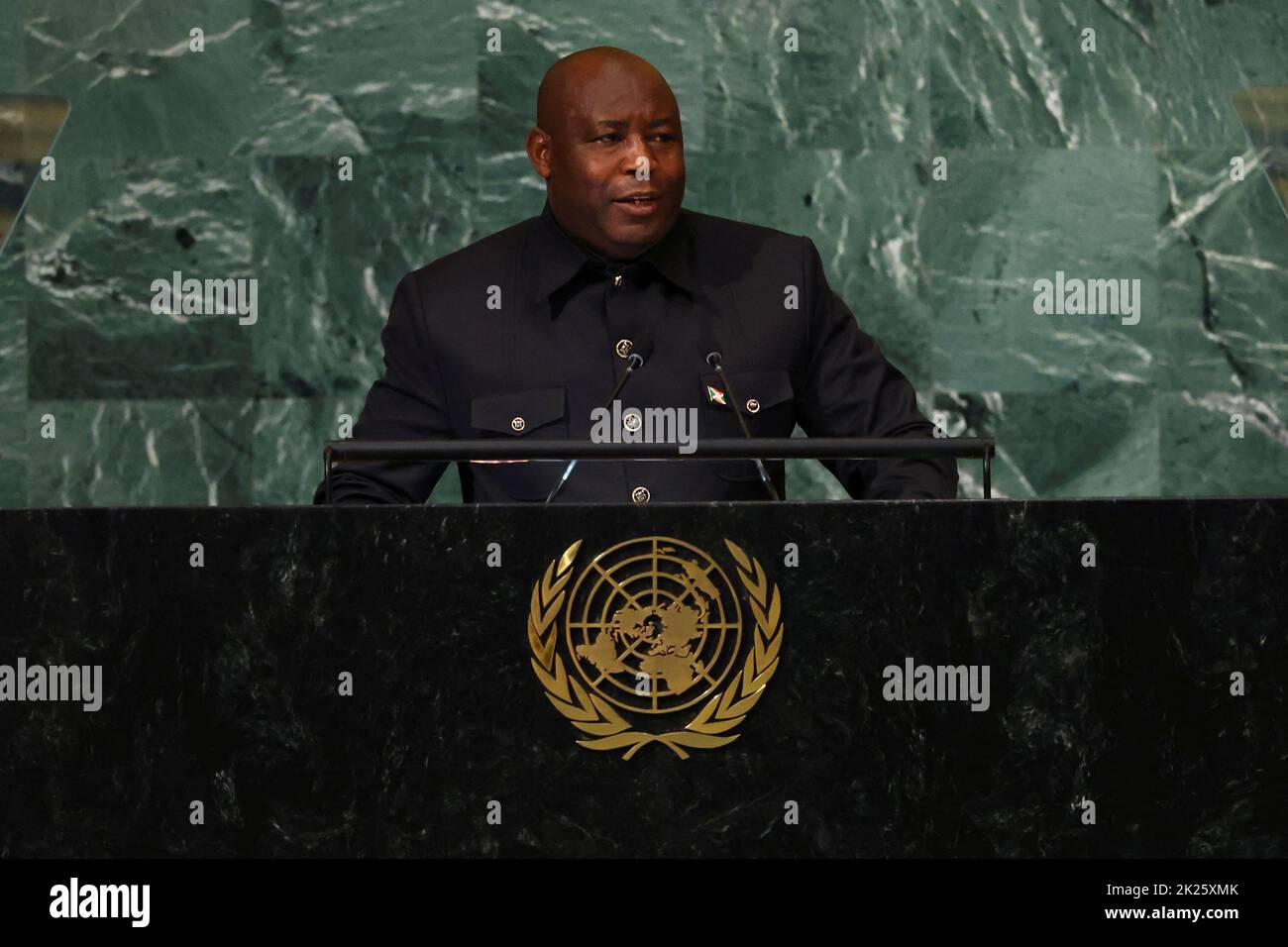 Evariste Ndayishimiye, Président du Burundi, s'adresse à la session de 77th de l'Assemblée générale des Nations Unies au siège de l'ONU à New York, aux États-Unis, au 22 septembre 2022. REUTERS/Mike Segar Banque D'Images