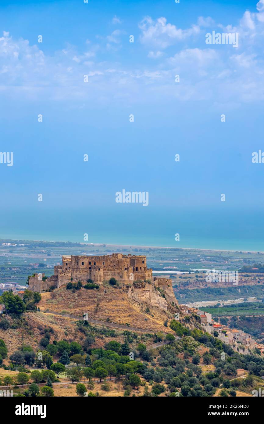 Château de Rocca Imperiale dans la province de Cosenza, Calabre, Italie Banque D'Images