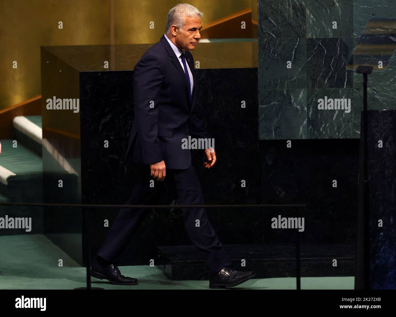 Le Premier ministre d'Israël, Yair Lapid, arrive pour son allocution à la session de 77th de l'Assemblée générale des Nations Unies au siège de l'ONU à New York, aux États-Unis, au 22 septembre 2022. REUTERS/Mike Segar Banque D'Images