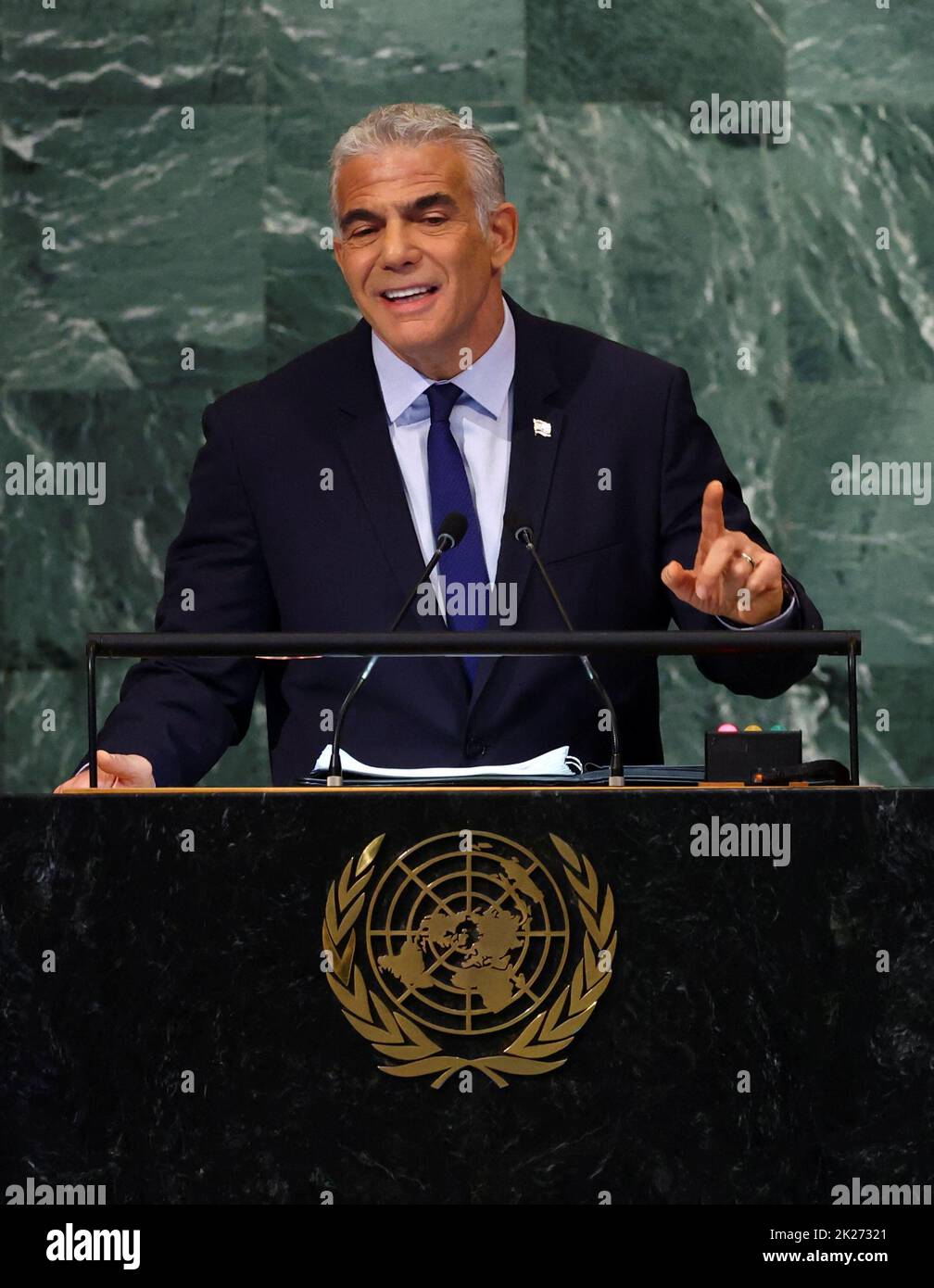 Le Premier ministre d'Israël, Yair Lapid, s'adresse à la session de 77th de l'Assemblée générale des Nations Unies au siège de l'ONU à New York, aux États-Unis, au 22 septembre 2022. REUTERS/Mike Segar Banque D'Images