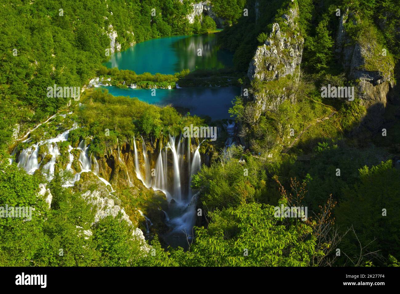 superbes chutes d'eau au parc national de plitvice vue touristique Banque D'Images
