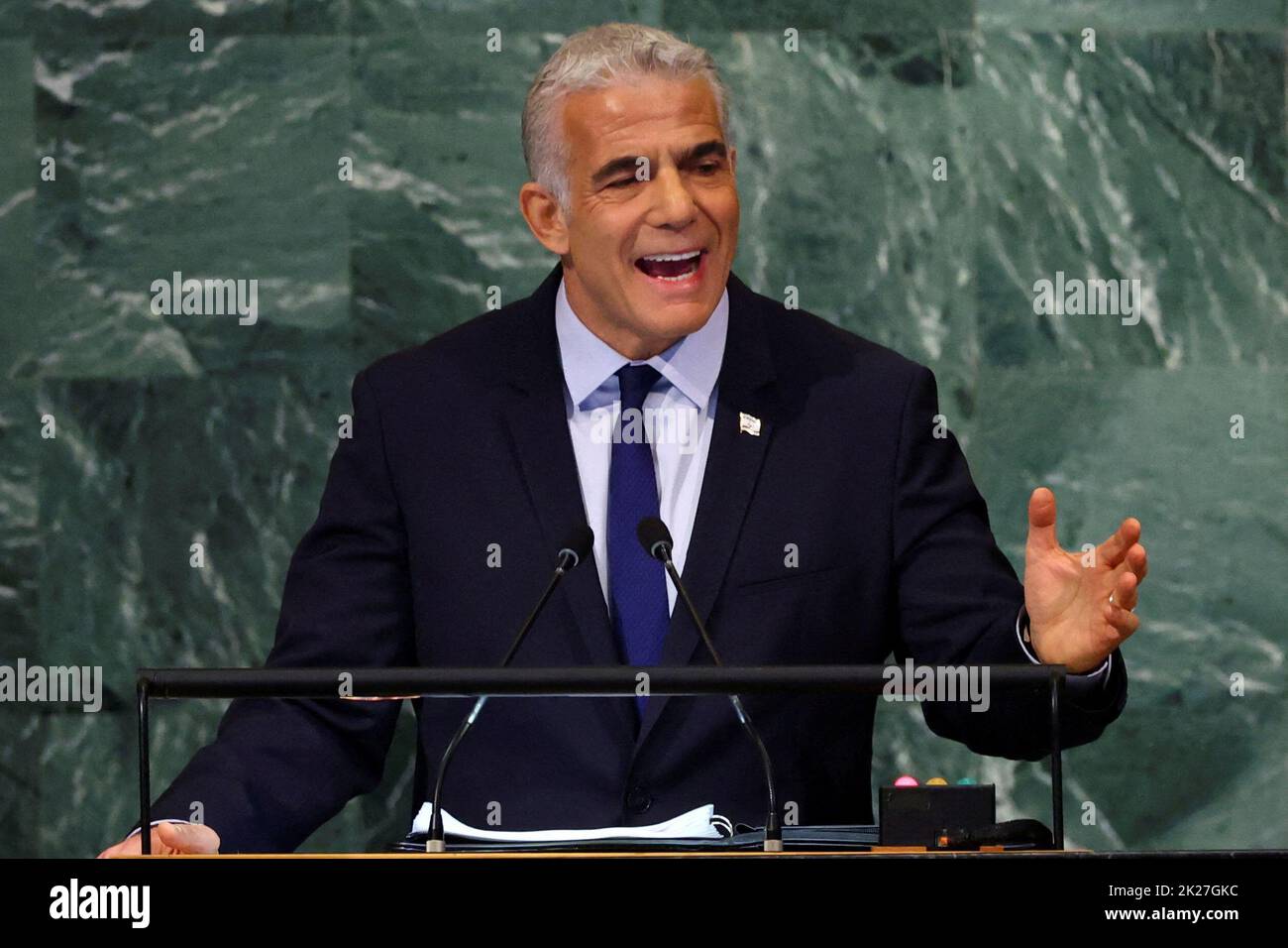 Le Premier ministre d'Israël, Yair Lapid, s'adresse à la session de 77th de l'Assemblée générale des Nations Unies au siège de l'ONU à New York, aux États-Unis, au 22 septembre 2022. REUTERS/Mike Segar Banque D'Images