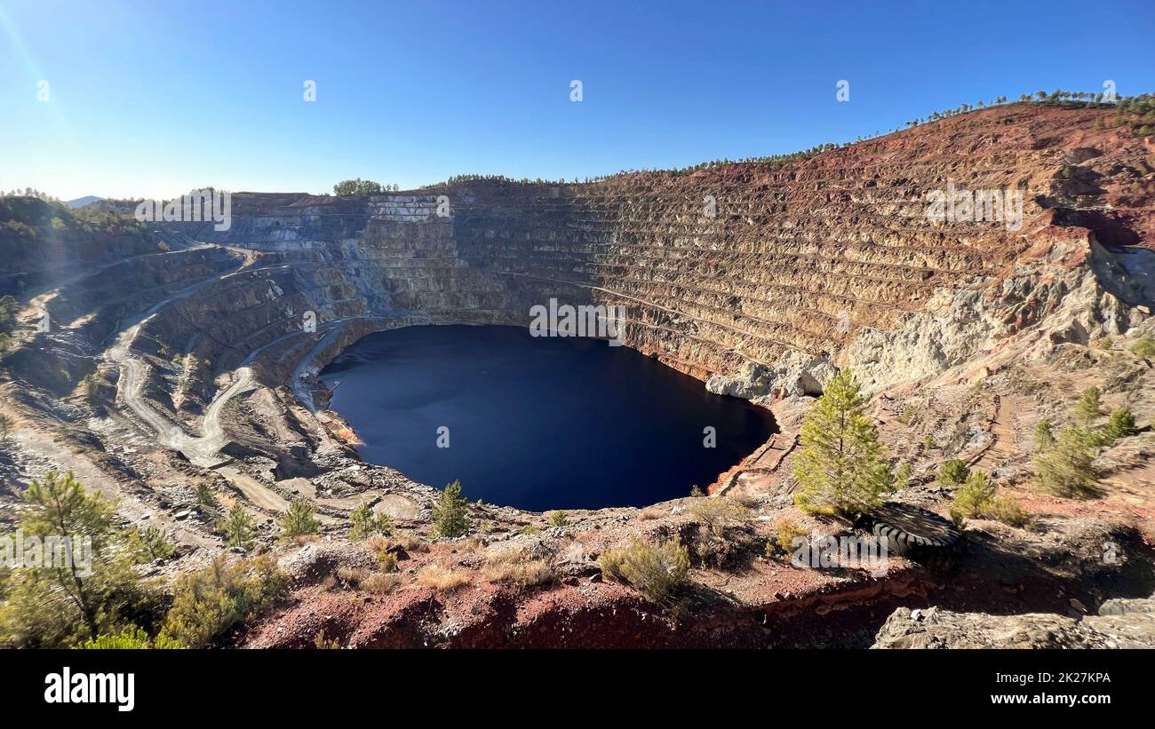 Zone minière appelée Corta Atalaya dans les mines de Riotinto Banque D'Images