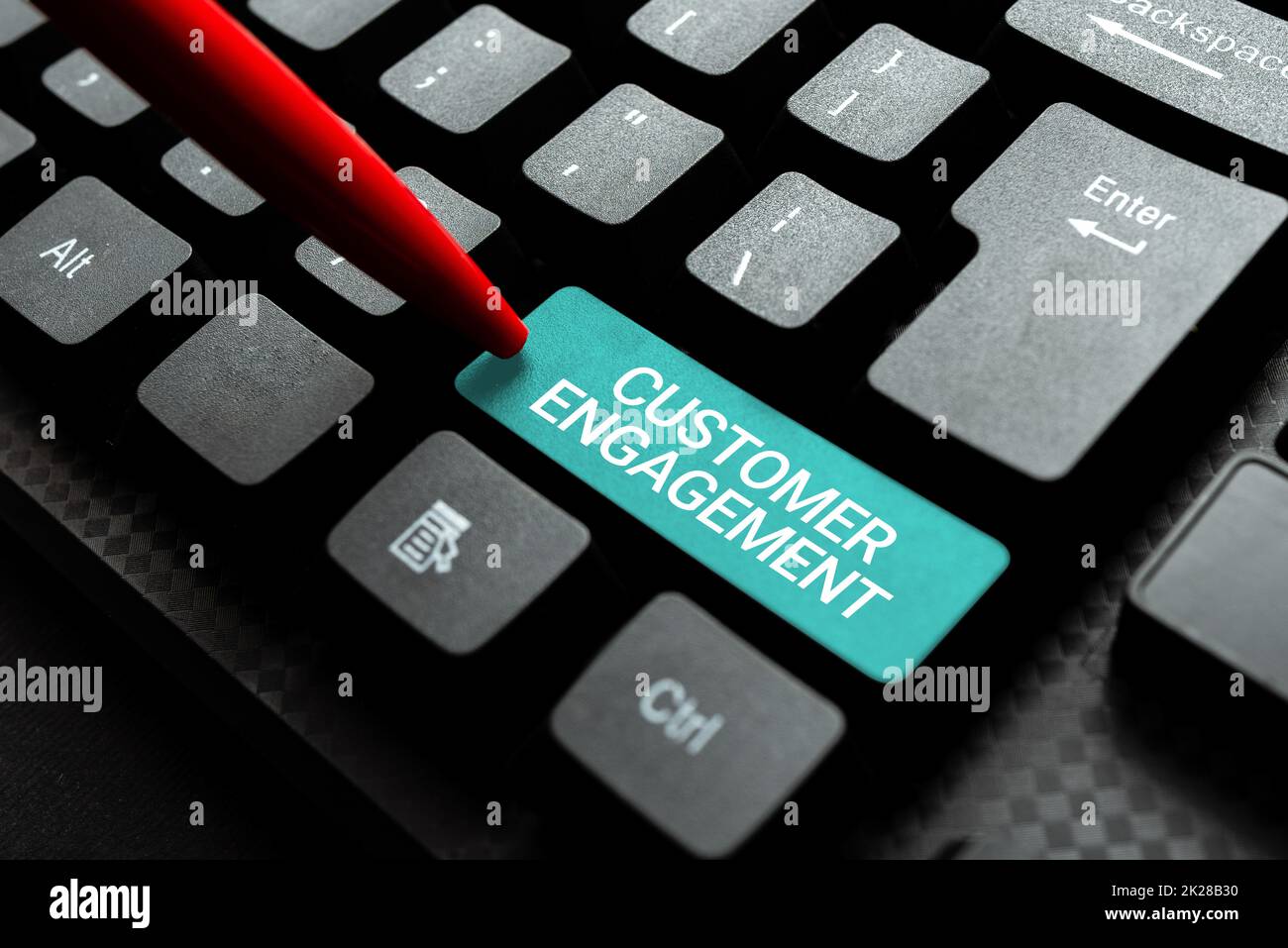 Affiche indiquant l'engagement du client. Concept signification communication entre un consommateur et une marque Résumé envoi de plusieurs messages en ligne, saisie de leçons de groupe Banque D'Images