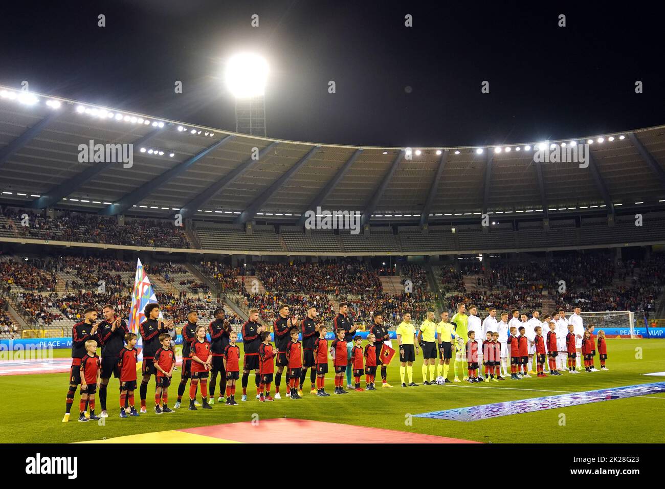 Les joueurs de Belgique et du pays de Galles s'alignent avant le match de l'UEFA Nations League Group D au stade du Roi Baudouin, à Bruxelles. Date de la photo: Jeudi 22 septembre 2022. Banque D'Images