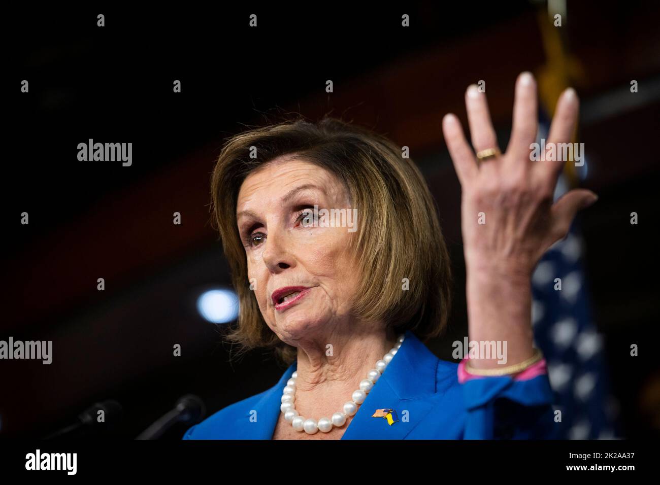 La Présidente de la Chambre des représentants des États-Unis Nancy Pelosi (démocrate de Californie) fait des remarques lors de sa conférence de presse hebdomadaire au Capitole des États-Unis à Washington, DC, jeudi, 22 septembre 2022. Crédit : Rod Lamkey/CNP/MediaPunch Banque D'Images