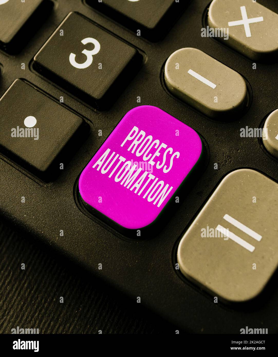 Légende présentant Process Automation. Concept Internet l'utilisation de la technologie pour automatiser les actions d'affaires entrer de nouveaux codes de programmation, taper des histoires émotifs Banque D'Images