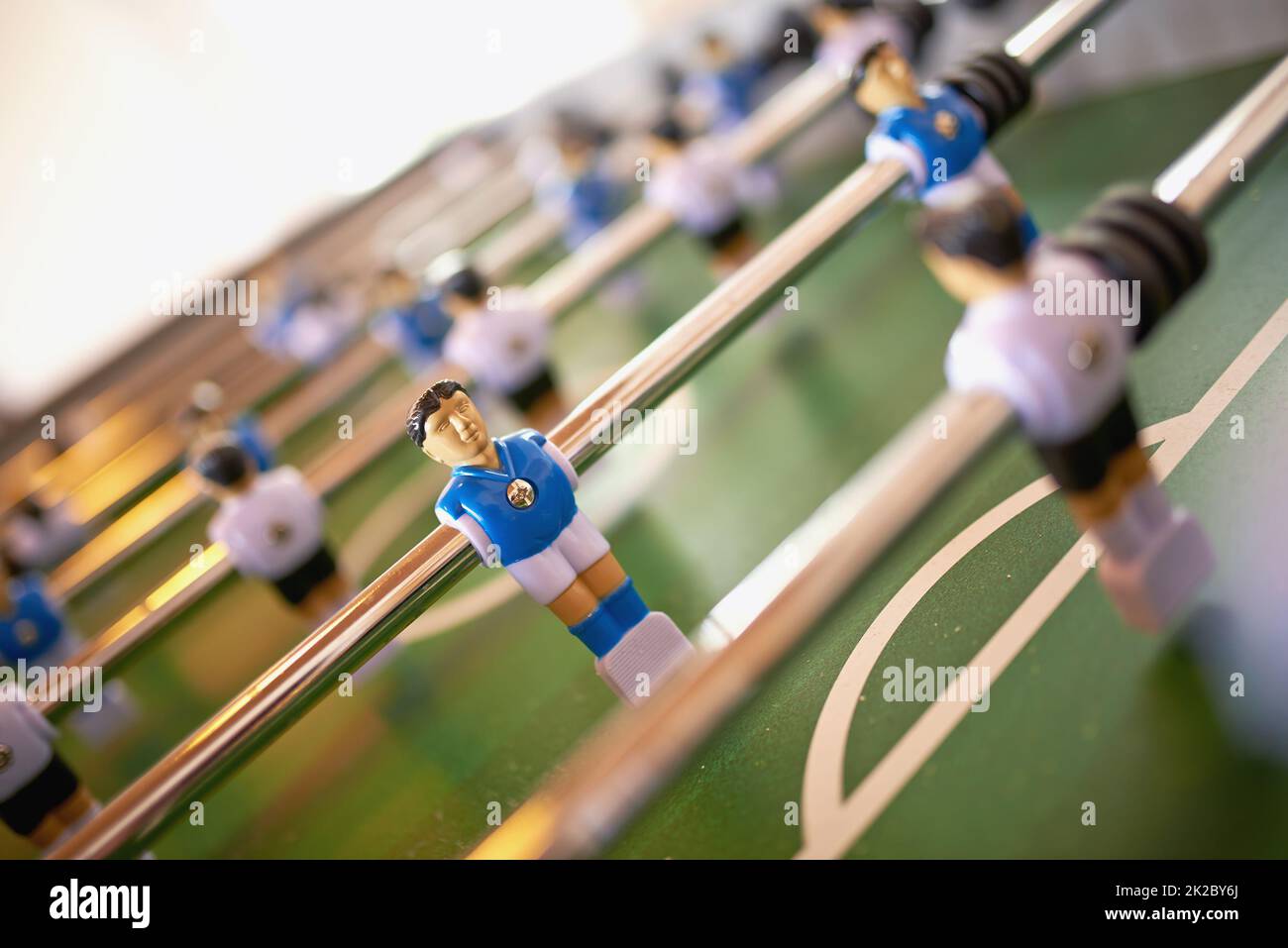 Jeu de baby-foot. Image rapprochée d'une table de baby-foot. Banque D'Images