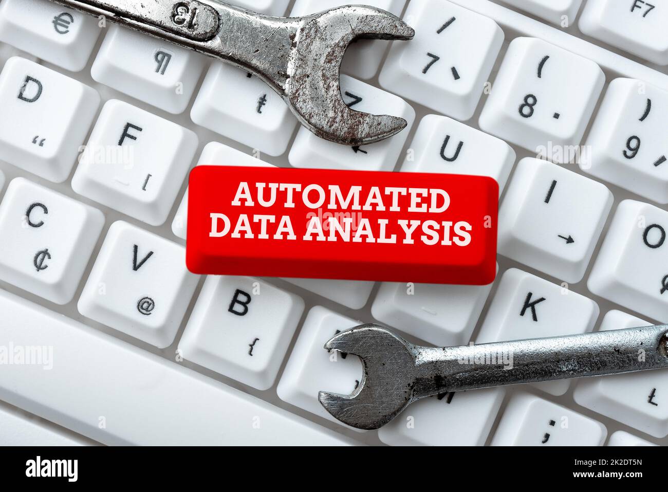 Texte montrant l'analyse automatisée des données inspiration. Concept signification intelligence artificielle et technologie d'apprentissage en profondeur dactylographie produit Ingrédients, Résumé Présentation du clavier mis à niveau Banque D'Images