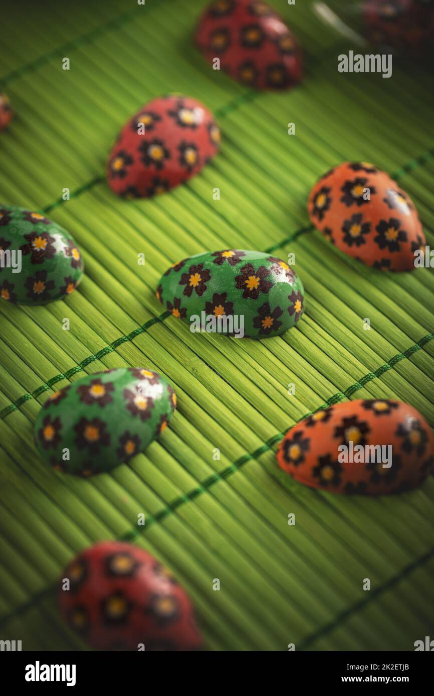 Œufs de chocolat de Pâques faits main Banque D'Images