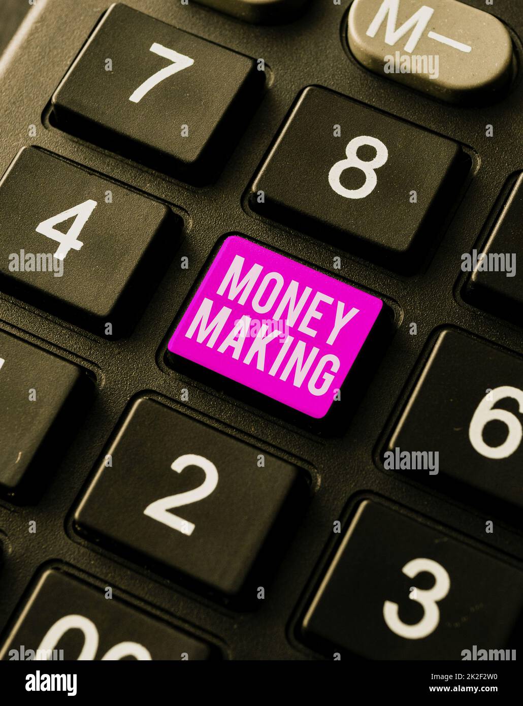 Légende du texte présentant la création d'argent. Conceptuel photo stress libre gestion du temps bon bénéfice et investissement création de nouvelles affaires de boutique en ligne, dactylographie liste des marchandises de négociation Banque D'Images