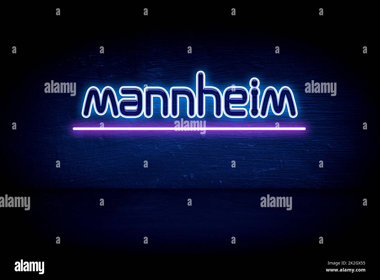 Mannheim - panneau d'annonce au néon bleu Banque D'Images