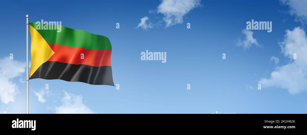 Drapeau Azawad MNLA isolé sur un ciel bleu. Bannière horizontale Banque D'Images