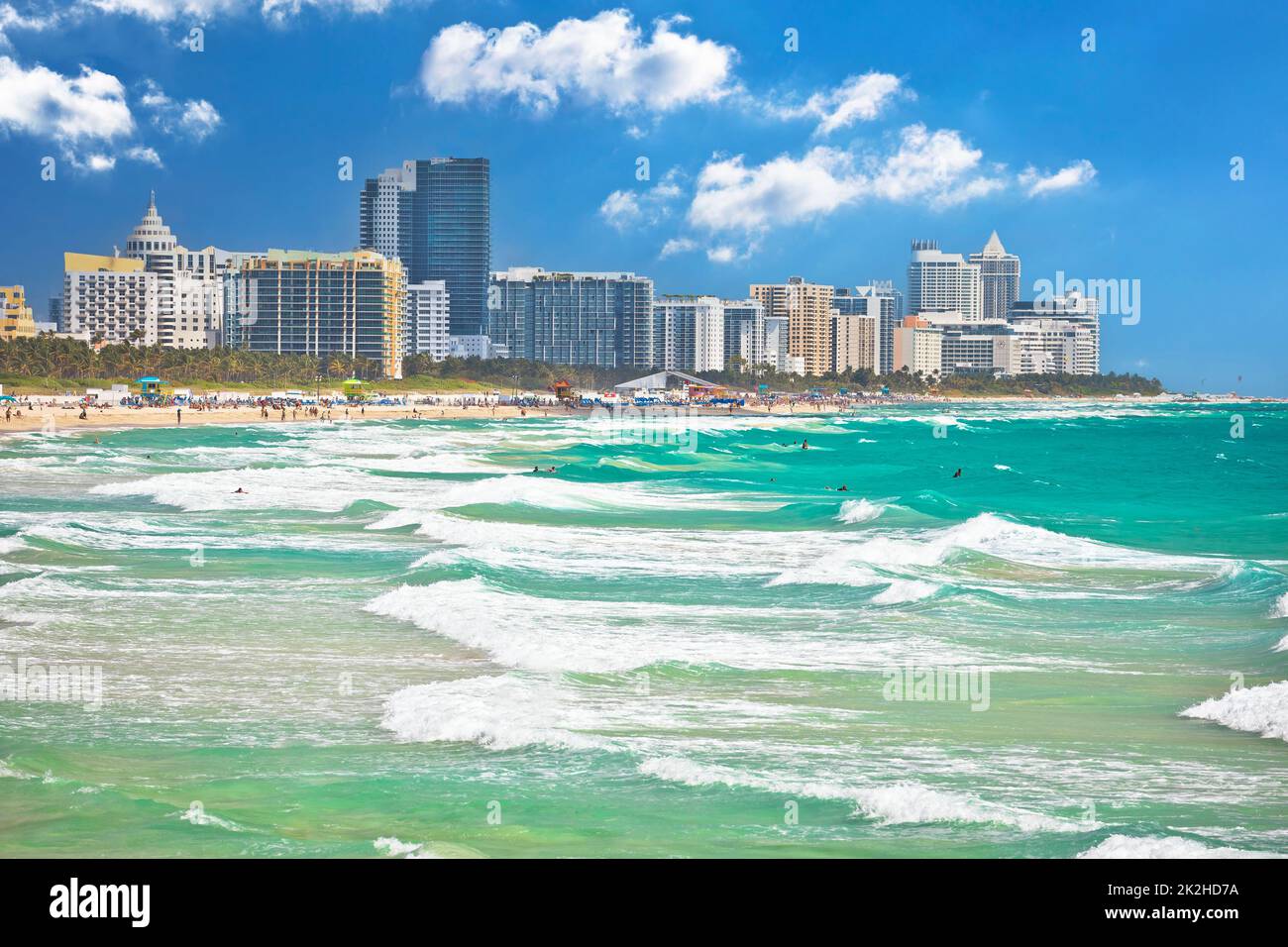 Miami Beach, plage colorée et vue sur l'océan Banque D'Images Miami Beach, plage colorée et vue sur l'océan Banque D'Images