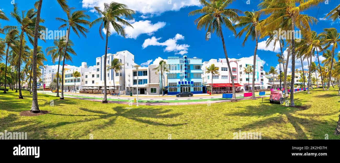 Miami South Beach Ocean Drive l'architecture de rue Art déco colorée offre une vue panoramique Banque D'Images Miami South Beach Ocean Drive l'architecture de rue Art déco colorée offre une vue panoramique Banque D'Images