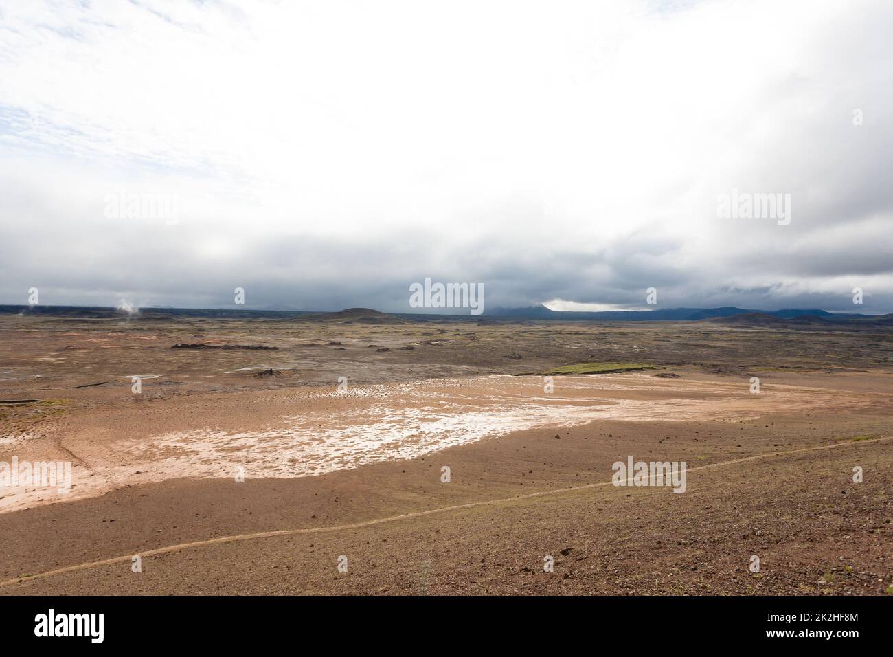 Hverir boue pools vue sur la journée, site d'intérêt de l'Islande Banque D'Images