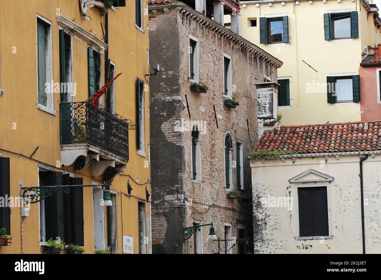 Le Campo dei Frari est une place de Venise, située dans le quartier de San Polo, entre le Campo San Toma et le Campo San Stint. Banque D'Images