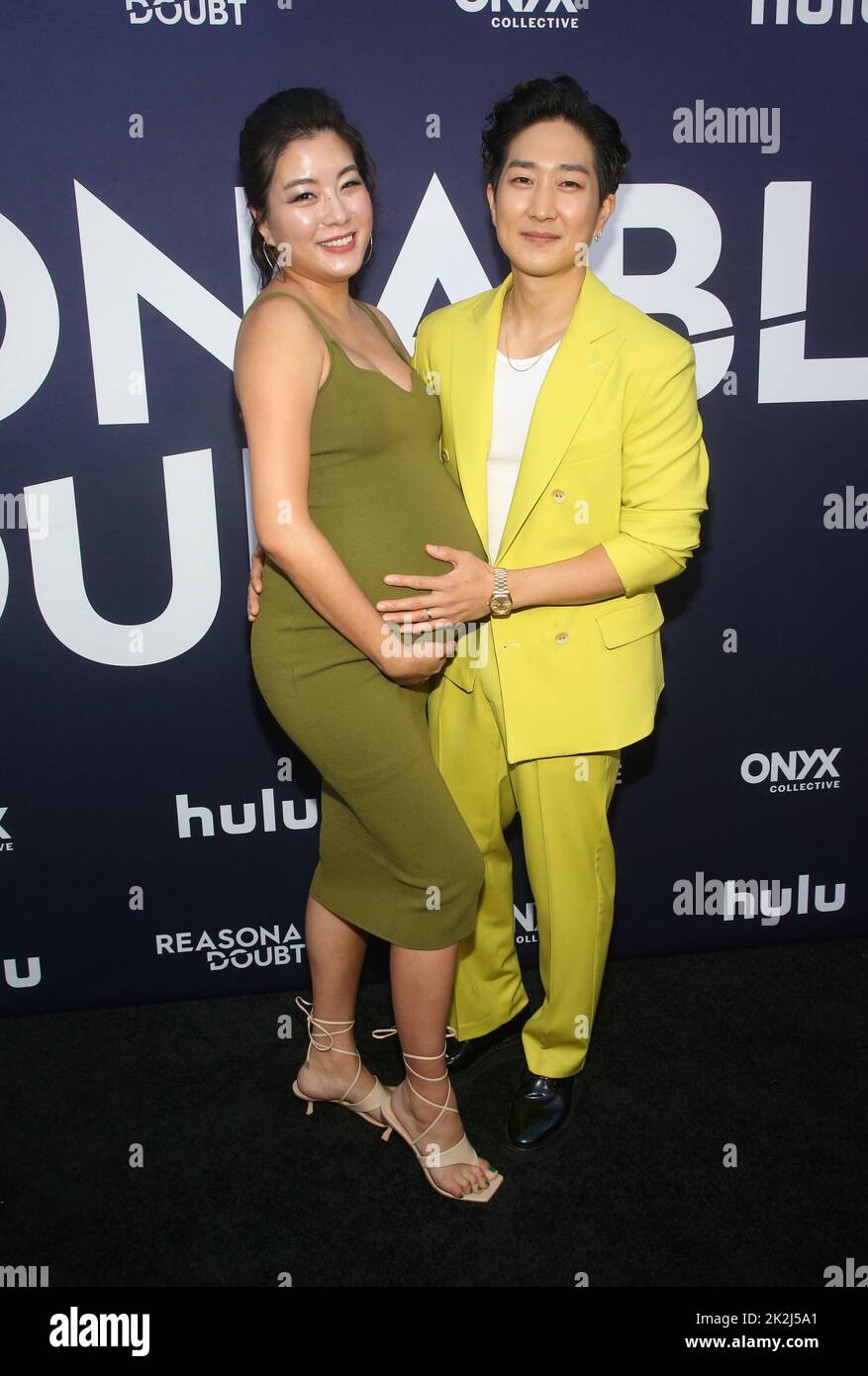 22 septembre 2022 - Los Angeles, Californie - Hannah Jun et Tim JO. Première du ''doute raisonnable'' de Hulu à Neuehouse Hollywood à Los Angeles. (Image de crédit : © FS/AdMedia via ZUMA Press Wire) Banque D'Images