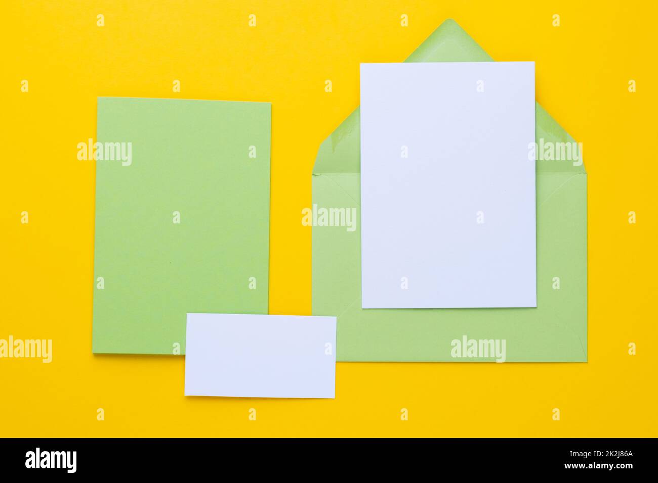 Ensemble d'éléments de marquage de couleur jaune et verte. Maquette pour les présentations de graphistes ou les portefeuilles d'affaires. Banque D'Images Ensemble d'éléments de marquage de couleur jaune et verte. Maquette pour les présentations de graphistes ou les portefeuilles d'affaires. Banque D'Images