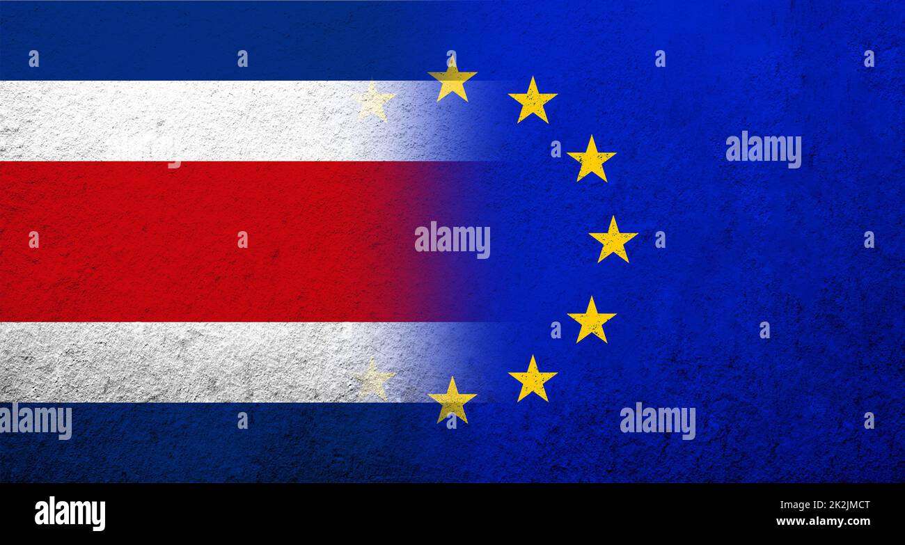 Drapeau de l'Union européenne avec le Costa Rica drapeau national. Grunge l'arrière-plan Banque D'Images
