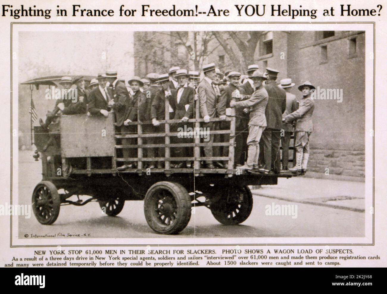 La France combat pour la liberté ! - Êtes-vous aider à la maison ?1918. La photographie montre un chariot plein de slackers. Banque D'Images