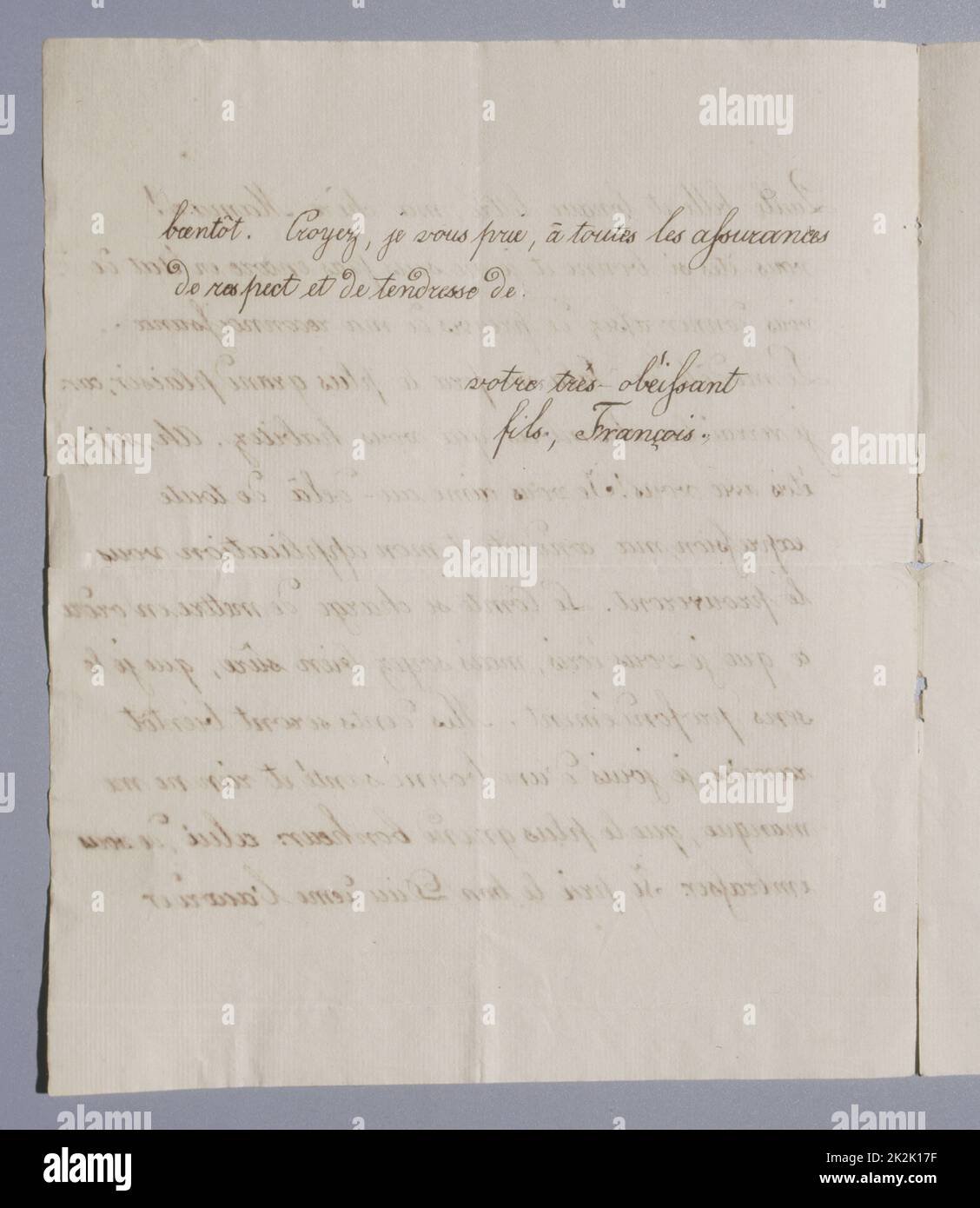 Roi de Rome lettre d'autographe envoyée à l'impératrice Marie-Louis, dans laquelle il dit à sa mère qu'il est en bonne santé, et qu'il aimerait l'embrasser. c.1817-1818 2 pages : recto Banque D'Images