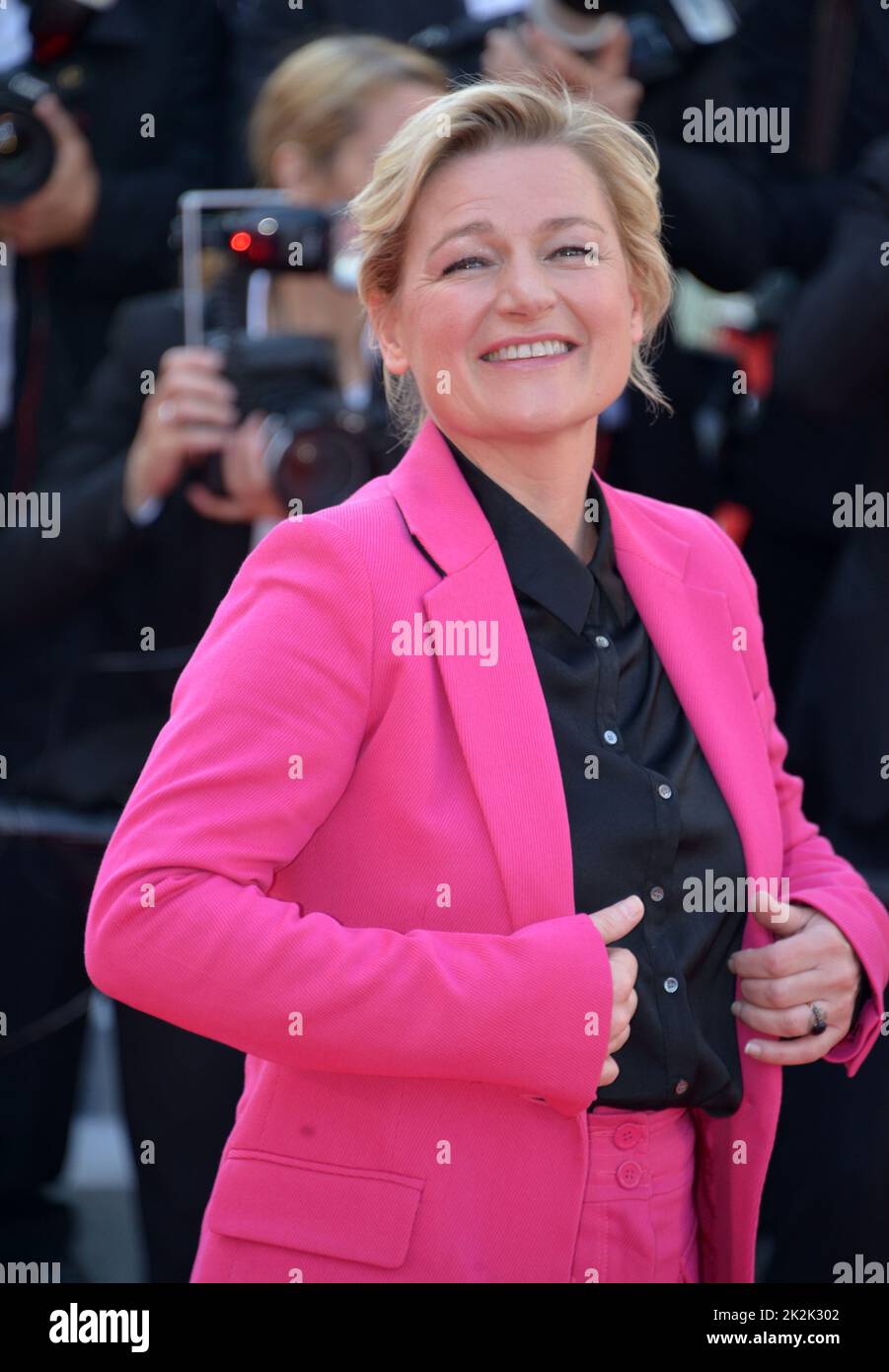 Anne-Elisabeth Lemoine cérémonie de clôture, arrivée sur le tapis rouge du film 'Hors normales' ('les Specials') 72nd Festival de Cannes 25 mai 2018 Banque D'Images