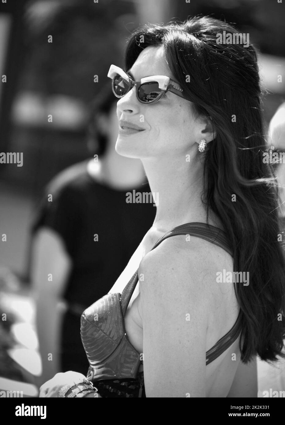 Anne Hathaway (robe de Gucci, lunettes de soleil de Prada) Photocall du film 'Armageddon Time' 75th Festival de Cannes 20 mai 2022 Banque D'Images