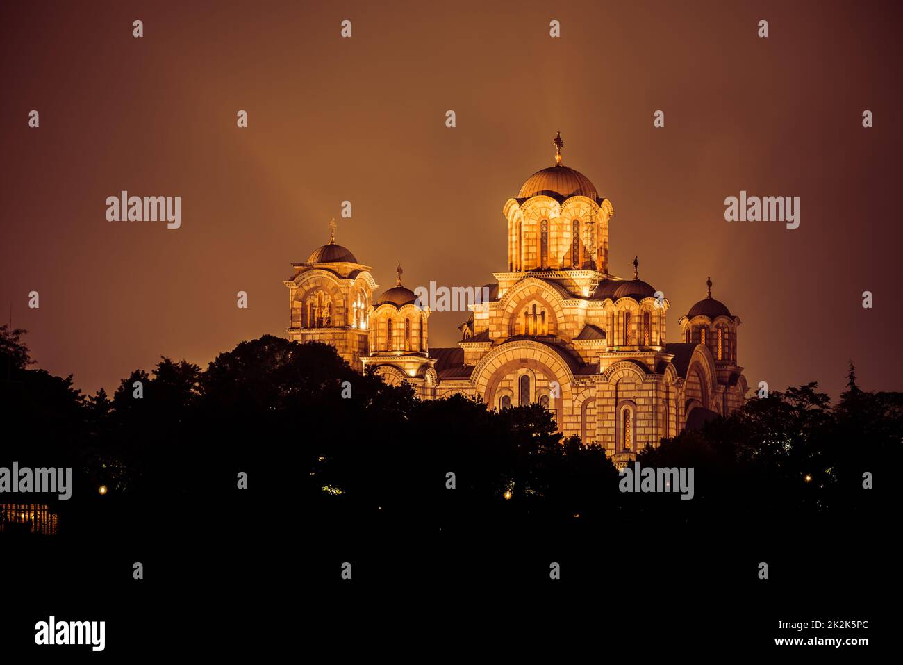 St. Eglise de la marque la nuit. Belgrade, Serbie Banque D'Images