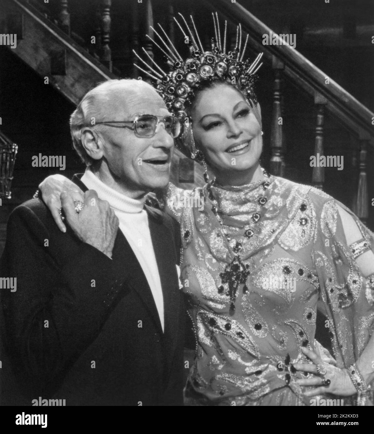 L'année de l'oiseau bleu : 1976 Etats-Unis Directeur : George Cukor George Cukor et Ava Gardner photo de tournage Banque D'Images
