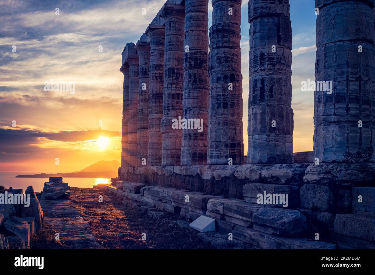 Les ruines du temple de Poseidon sur le cap Sounio au coucher du soleil, Grèce Banque D'Images